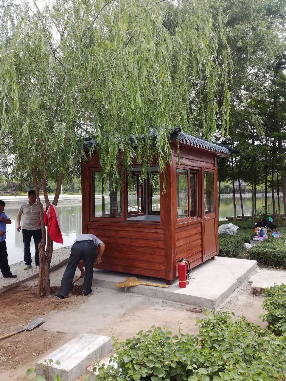 木質(zhì)崗?fù)ざㄖ? alt=