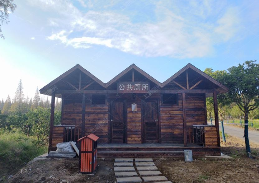 長興島郊野公園移動廁所 長興島郊野公園移動廁所