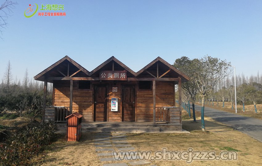 防腐木移動(dòng)廁所 防腐木移動(dòng)廁所